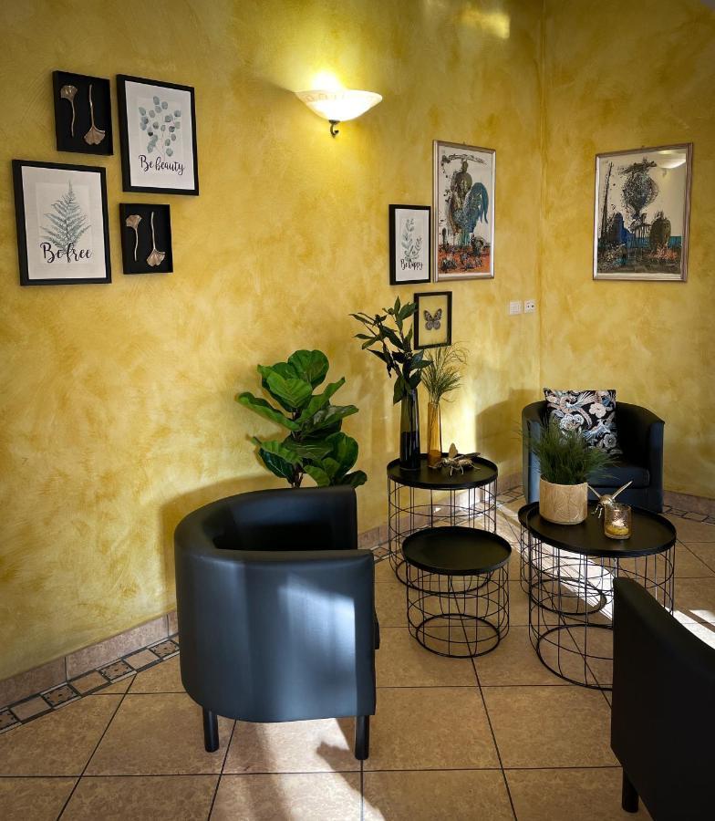 Hotel B&B Des Bains มิลาโน แมริตทิมา ภายนอก รูปภาพ