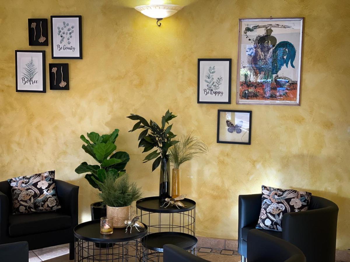 Hotel B&B Des Bains มิลาโน แมริตทิมา ภายนอก รูปภาพ